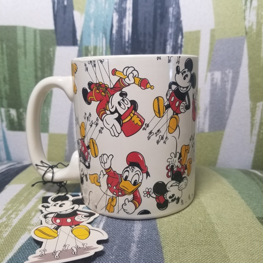 Disney Macy’s LE Thanksgiving Day Parade Balloons XL Mickey Mouse Mug Cup